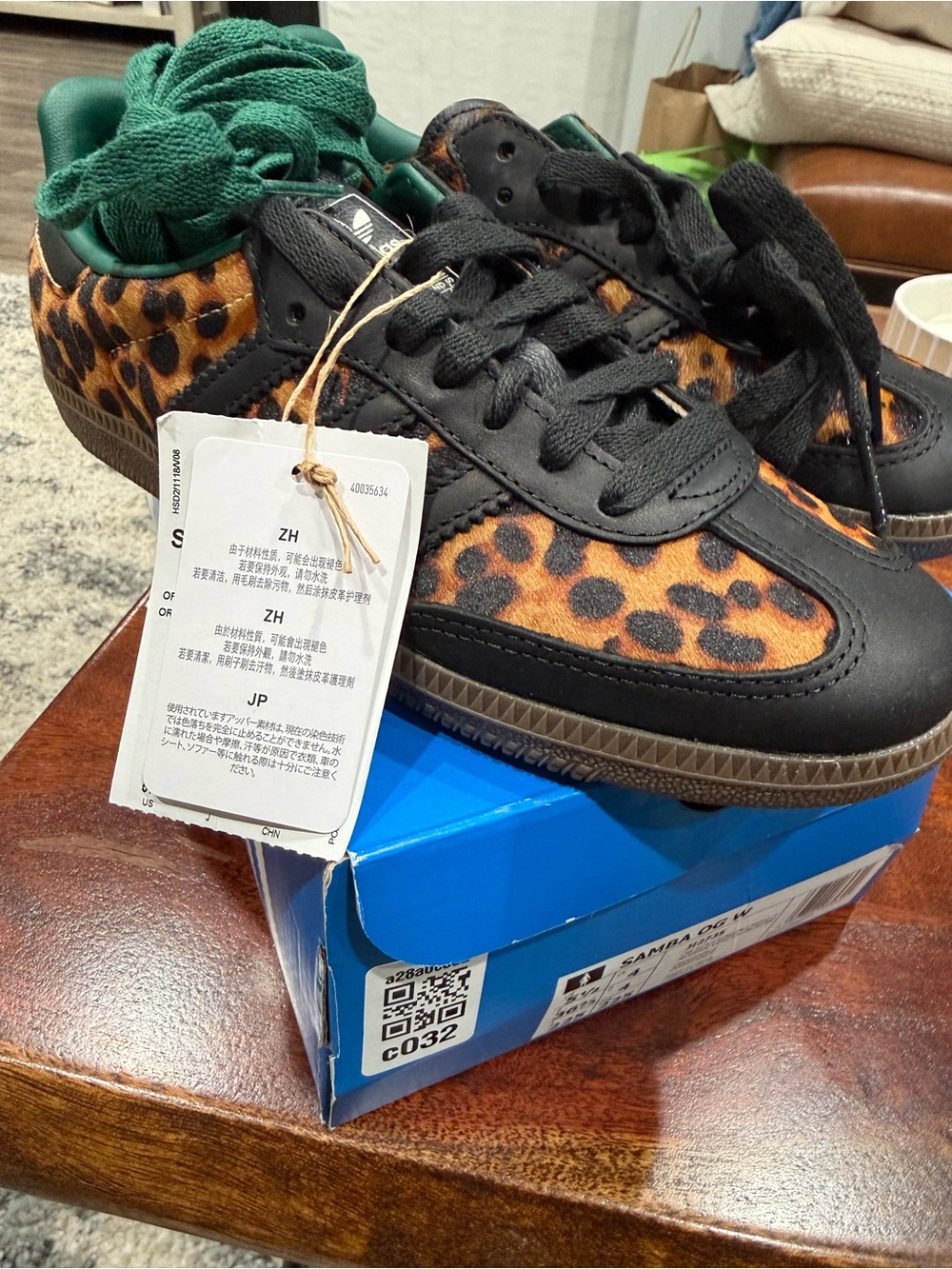 adidas Samba OG
Black Green Leopard (Women's) - Picture 4 of 7